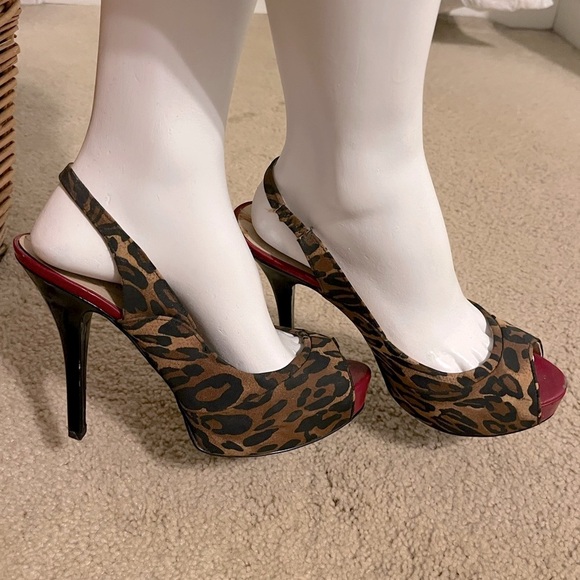 GUESS Leopard Print Peep-Toe Slingback Heels - Picture 1 of 8